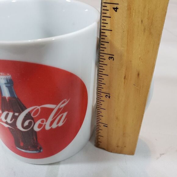 Vintage The Coca-Cola Company Mug 1992 Coffee Mug - Picture 4 of 5